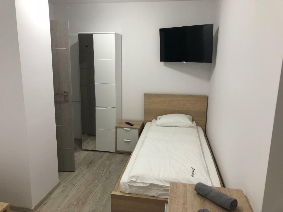 Pokoje Antracyt Skarżysko-Kamienna Exterior foto